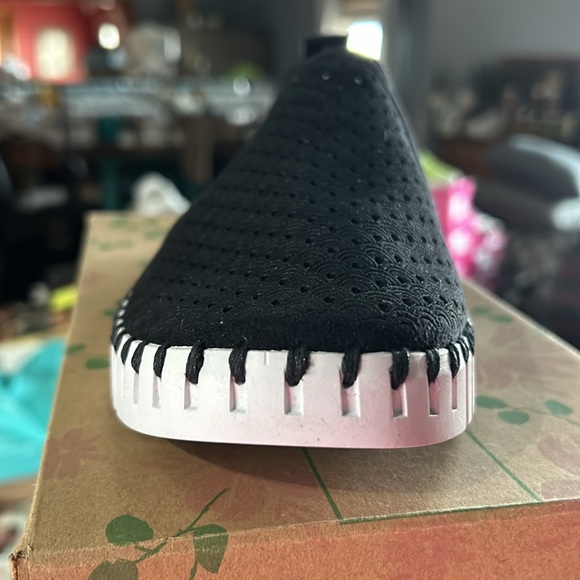 Isle Jacobsen Men’s Shoes - Picture 2 of 4